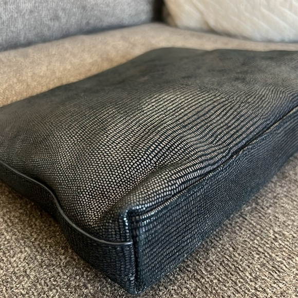 India Hicks Insider Black Clutch- - Picture 4 of 12